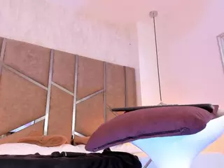 Martiinaa-Jones's Live Sex Cam Show