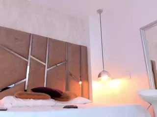 Martiinaa-Jones's Live Sex Cam Show