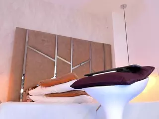 Martiinaa-Jones's Live Sex Cam Show