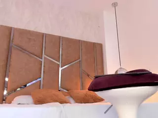 Martiinaa-Jones's Live Sex Cam Show