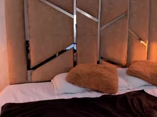 Martiinaa-Jones's Live Sex Cam Show