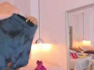 Martiinaa-Jones's Live Sex Cam Show