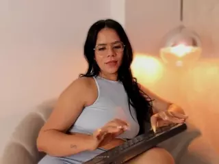 Martiinaa-Jones's Live Sex Cam Show