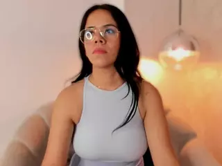 Martiinaa-Jones's Live Sex Cam Show