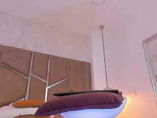 Martiinaa-Jones's Live Sex Cam Show