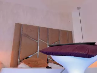 Martiinaa-Jones's Live Sex Cam Show