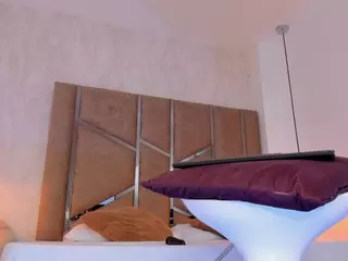 Martiinaa-Jones's Live Sex Cam Show
