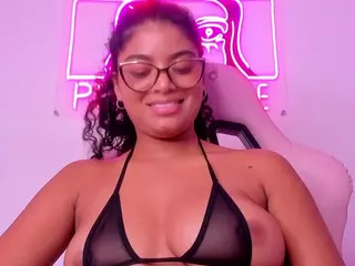 CarlyMonroe's Live Sex Cam Show