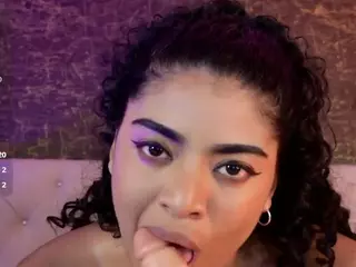 CarlyMonroe's Live Sex Cam Show