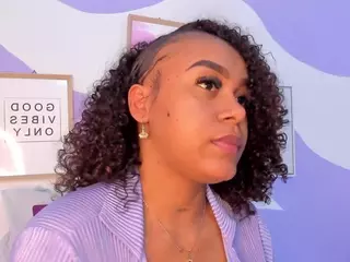 MONAAXXX's Live Sex Cam Show