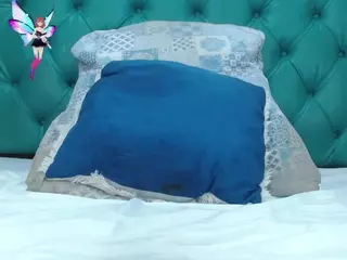 sweet-devilL's Live Sex Cam Show