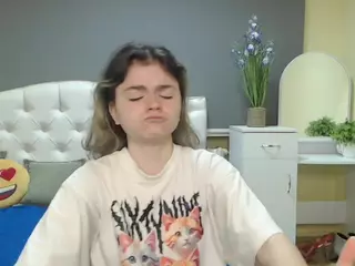 TinaRedly's Live Sex Cam Show