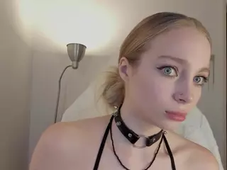 Lisa-Babe's Live Sex Cam Show