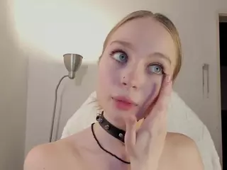 Lisa-Babe's Live Sex Cam Show