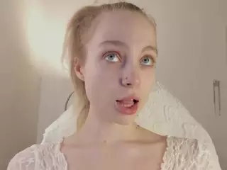 Lisa-Babe's Live Sex Cam Show