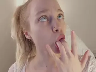 Lisa-Babe's Live Sex Cam Show