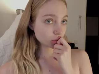 Lisa-Babe's Live Sex Cam Show