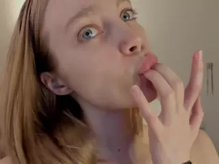 Lisa-Babe's Live Sex Cam Show