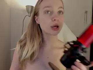 Lisa-Babe's Live Sex Cam Show