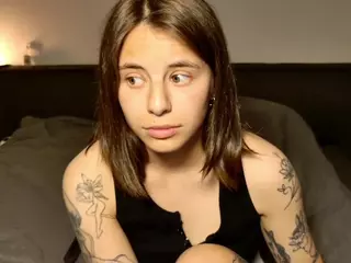 MazzyDoll's Live Sex Cam Show