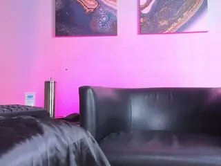 Matilda's Live Sex Cam Show