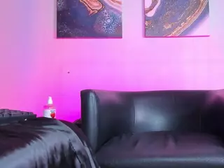 Matilda's Live Sex Cam Show
