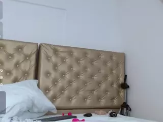 catalessa's Live Sex Cam Show