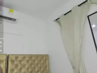catalessa's Live Sex Cam Show