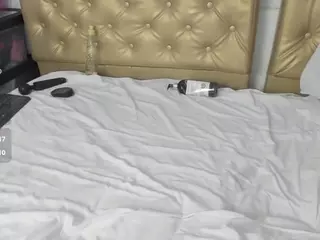 catalessa's Live Sex Cam Show