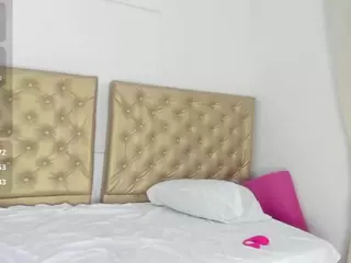 catalessa's Live Sex Cam Show