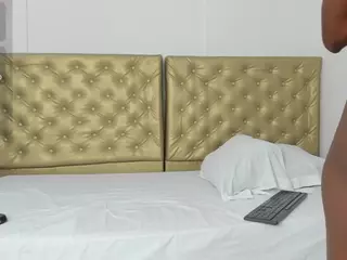 catalessa's Live Sex Cam Show