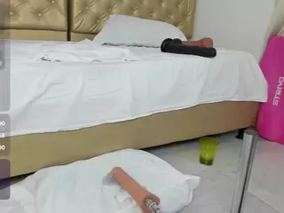 catalessa's Live Sex Cam Show