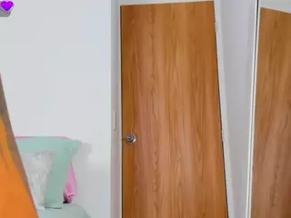Emily-Ortiiz's Live Sex Cam Show