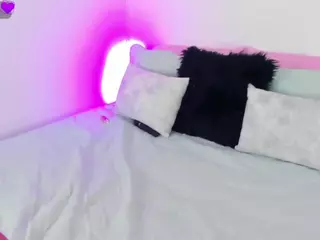 Emily-Ortiiz's Live Sex Cam Show
