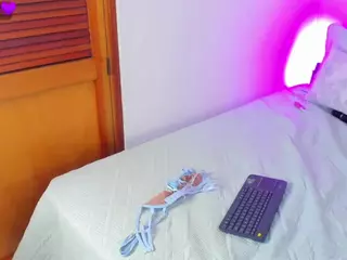 Emily-Ortiiz's Live Sex Cam Show