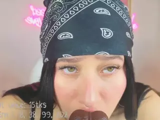 Lia Cox's Live Sex Cam Show
