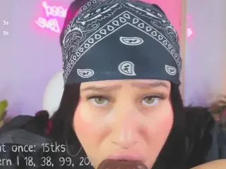 Lia Cox's Live Sex Cam Show