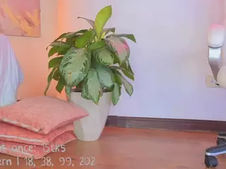 Lia Cox's Live Sex Cam Show