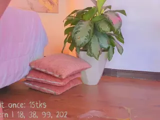 Lia Cox's Live Sex Cam Show
