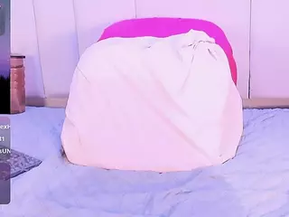 Elizabeth Adams's Live Sex Cam Show