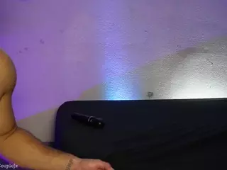 thatcouplejx's Live Sex Cam Show