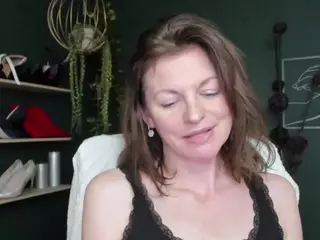 VivianKiss's Live Sex Cam Show