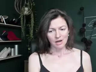 VivianKiss's Live Sex Cam Show
