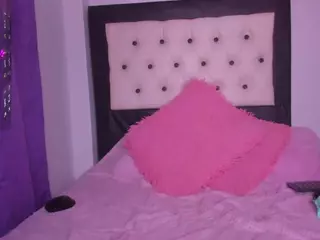 arianna-michaelson's Live Sex Cam Show