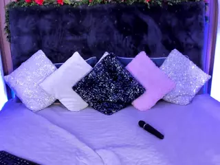 KarlaGonzales's Live Sex Cam Show