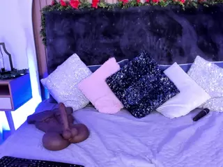 KarlaGonzales's Live Sex Cam Show