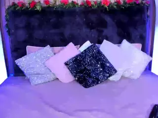 KarlaGonzales's Live Sex Cam Show