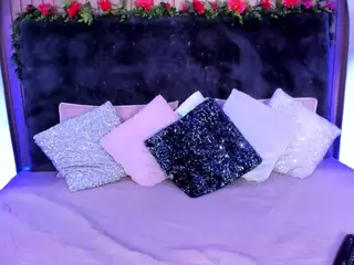 KarlaGonzales's Live Sex Cam Show