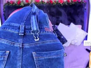 KarlaGonzales's Live Sex Cam Show