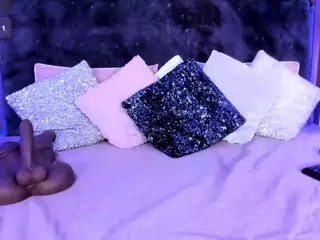 KarlaGonzales's Live Sex Cam Show